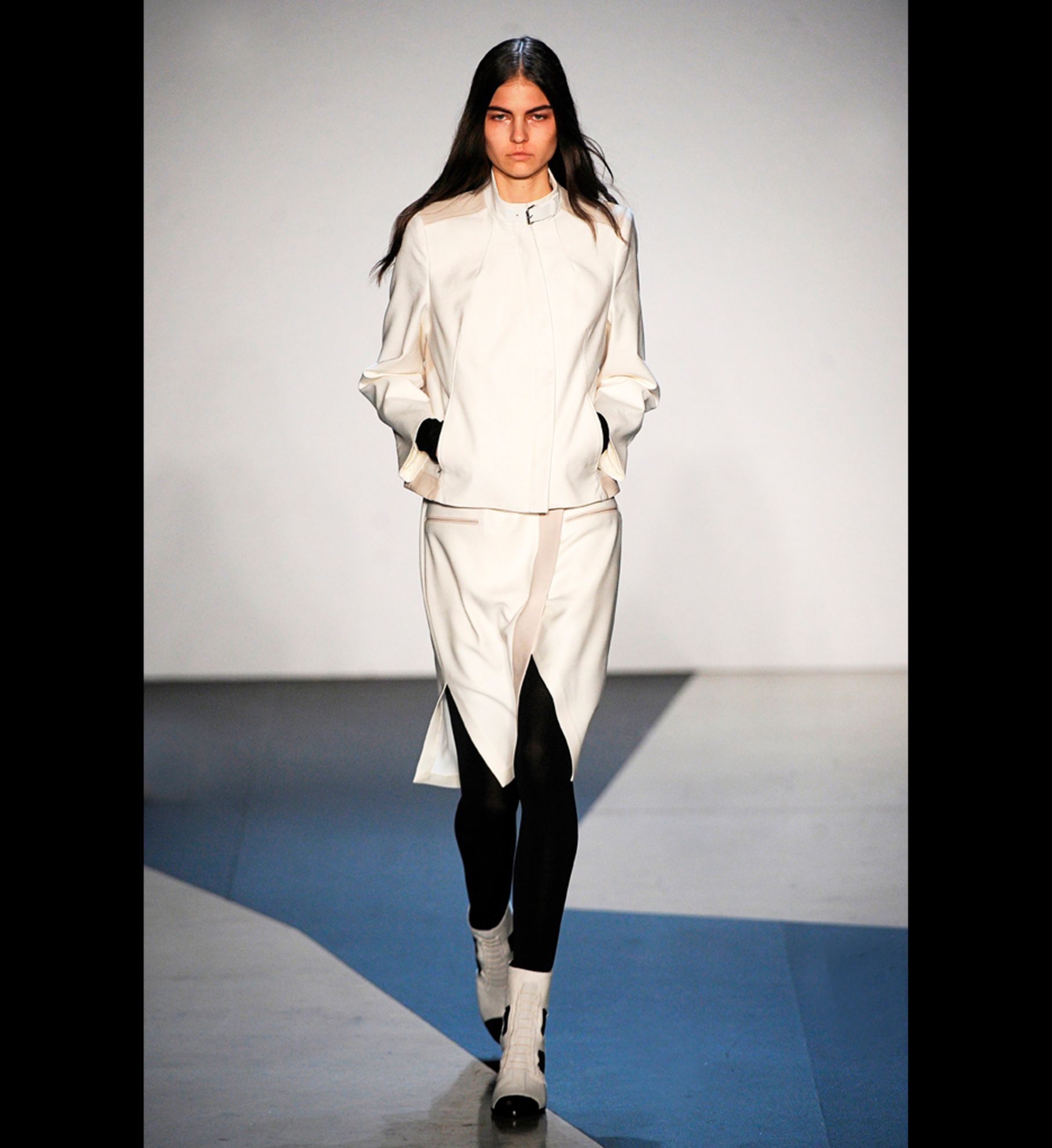 LOOK 25