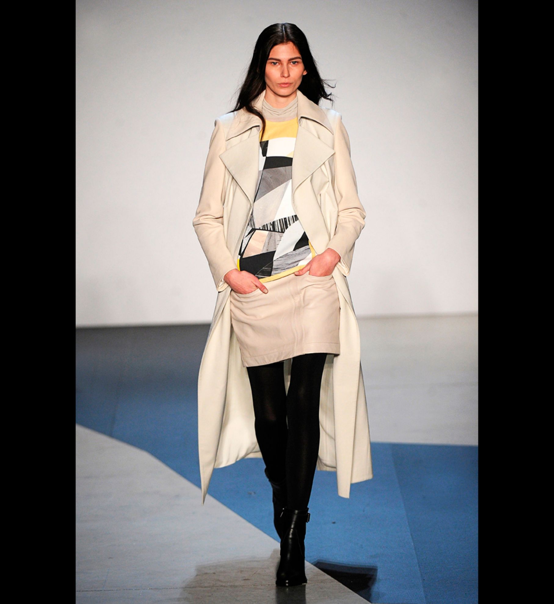 LOOK 29