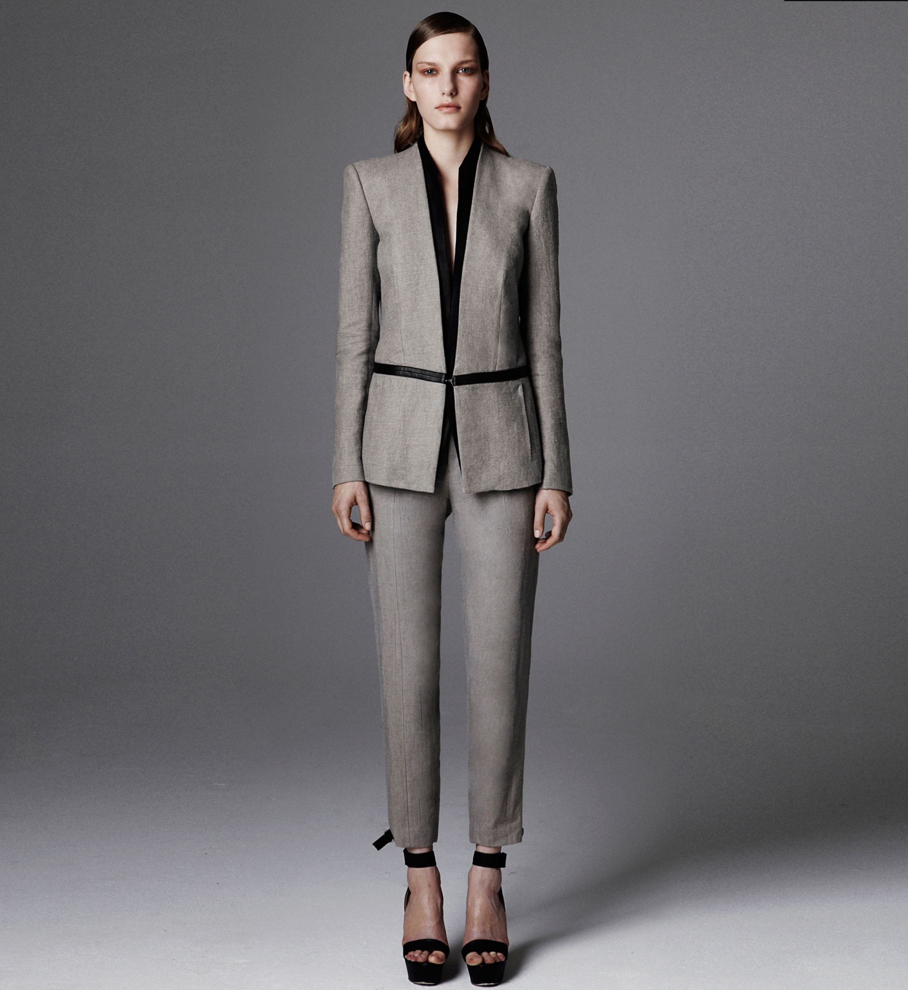 LOOK 02