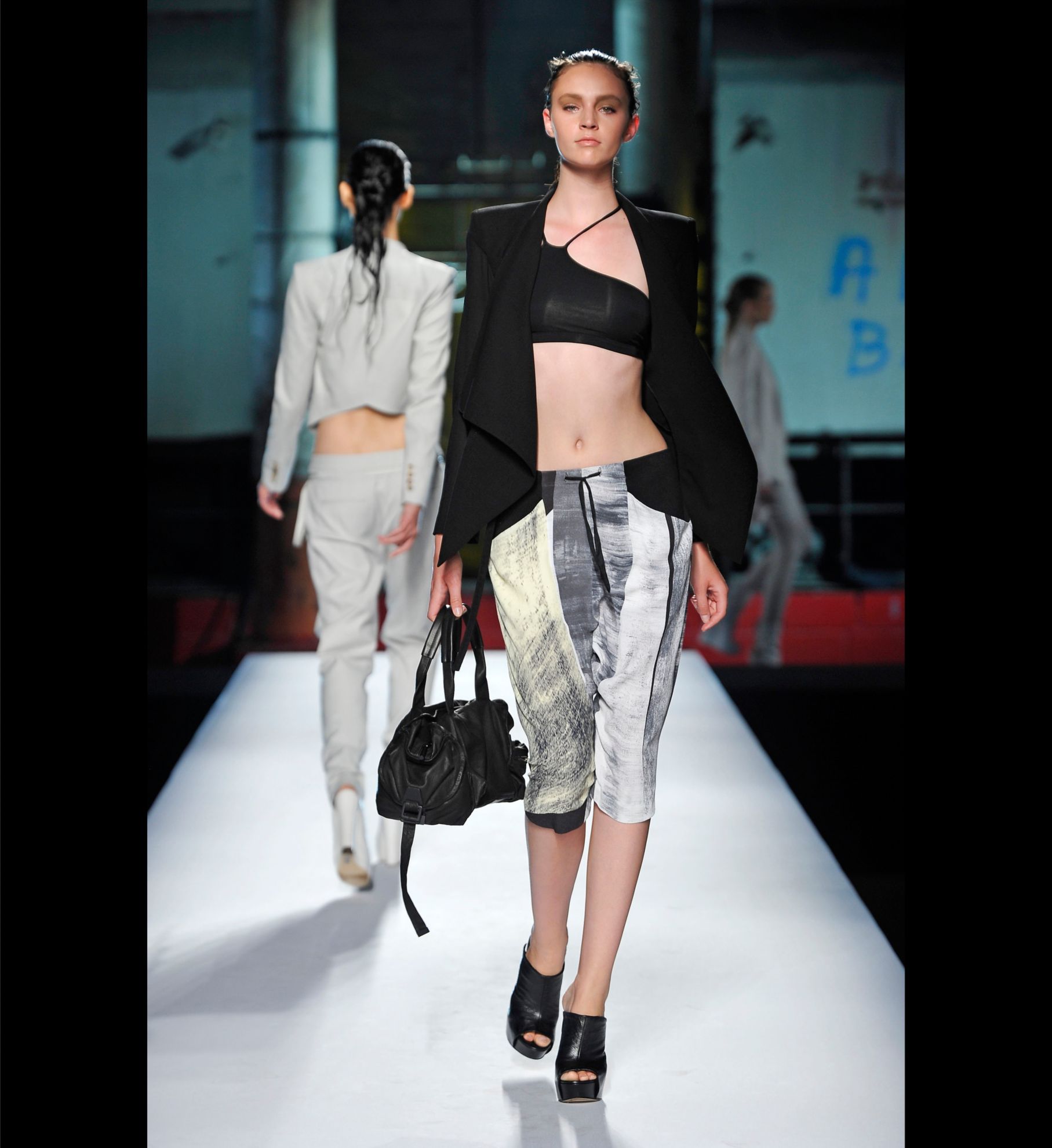 LOOK 20
