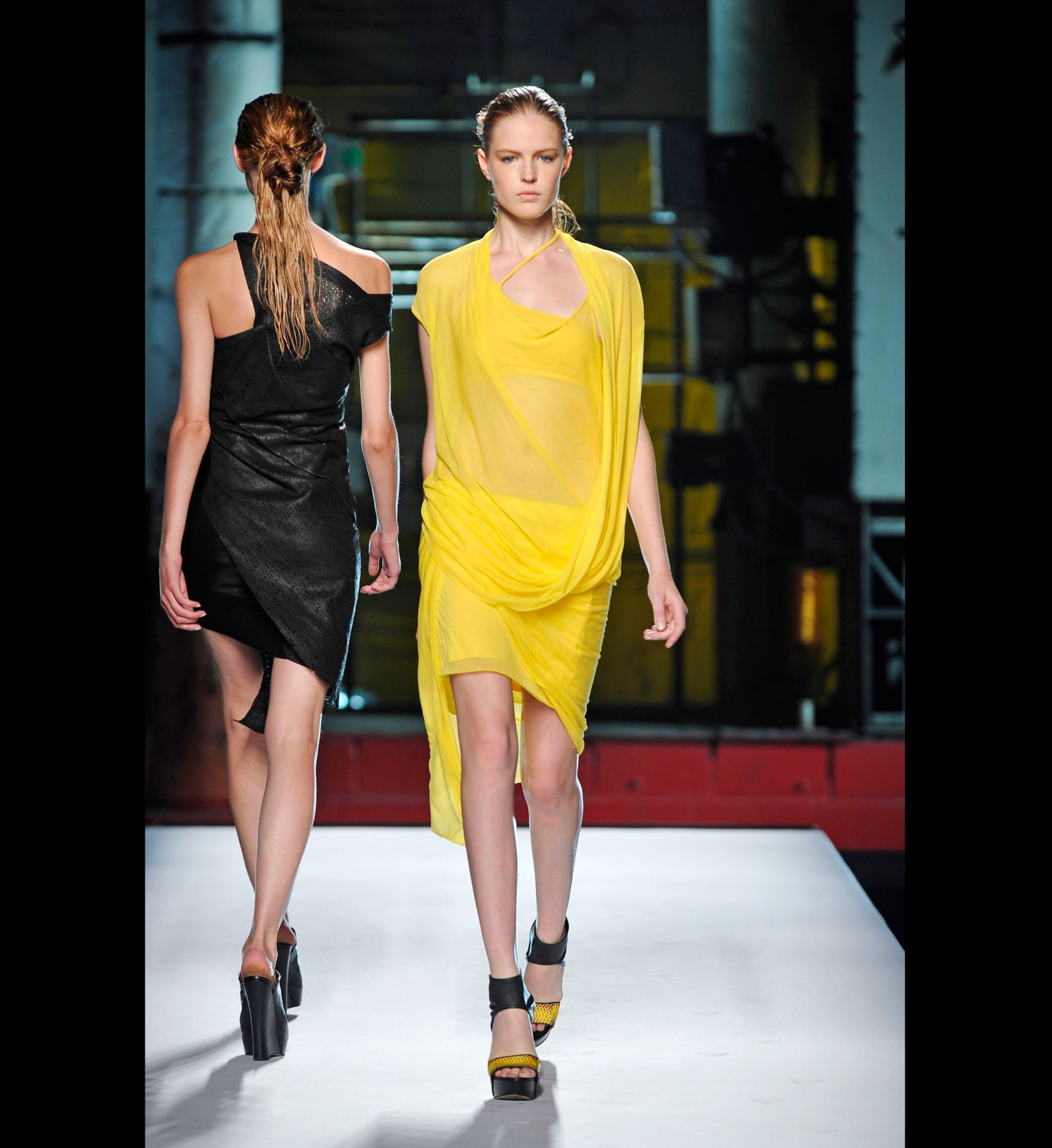 LOOK 23