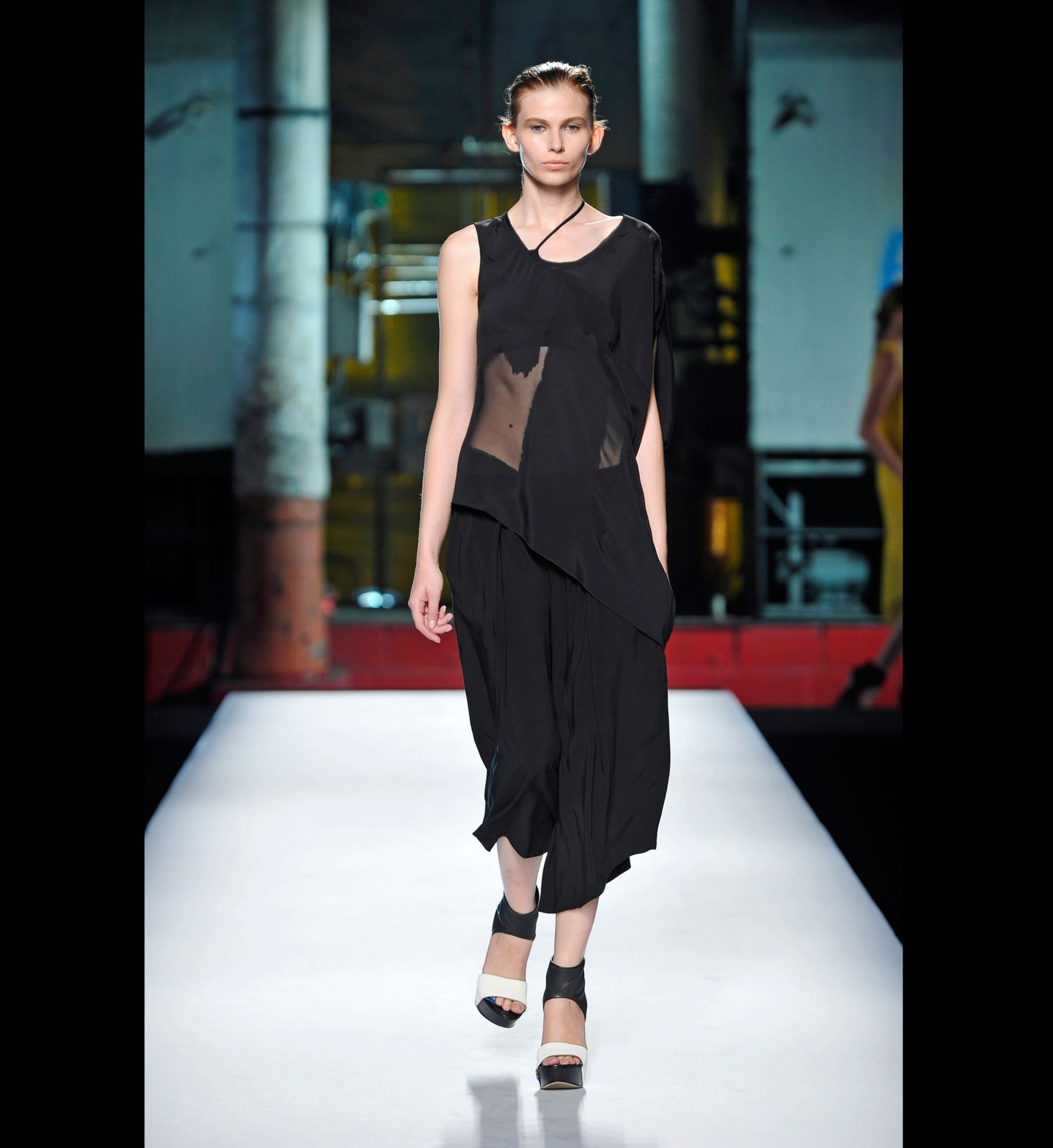 LOOK 29