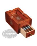 MACANUDO CRU ROYALE COLLECTION WITH ASHTRAY TORO