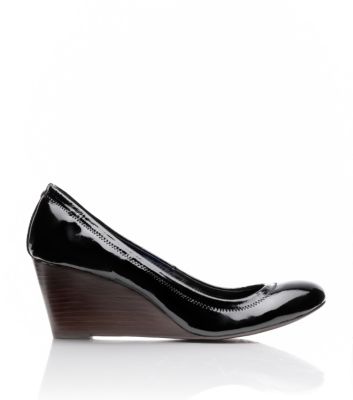 Tory Burch Patent Leather Eddie Wedge 