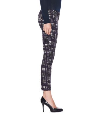 Tory Burch Connor R&ouml;hrenjeans Mit Riegel Vorne 
