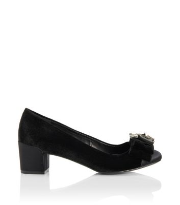 Portia Velvet Pump