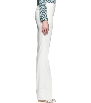 CALLIE HOSE MIT WEITEM BEIN