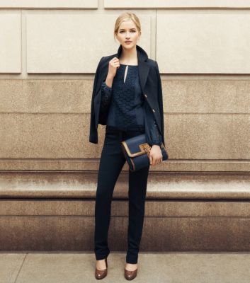 THE CLASSIC NAVY SUIT