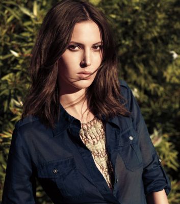 The Button-Down, Dressed-Up