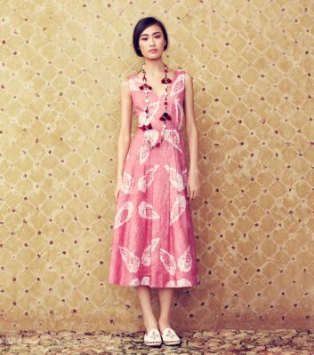 Tory Burch Chic Batik 