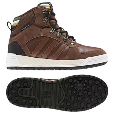 image: adidas Winter Ball Boots G63123