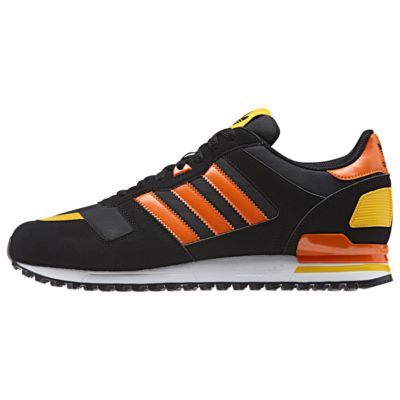 image: adidas ZX 700 Shoes G96512