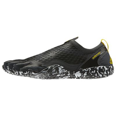 image: adidas adipure Trainer 1.1 Shoes Q21231