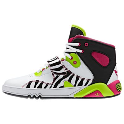 image: adidas Roundhouse Mid Shoes Q32608