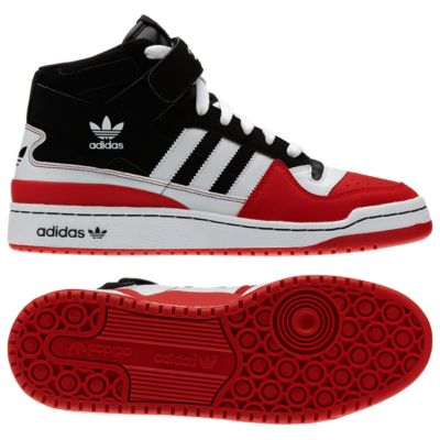 image: adidas Forum Mid Shoes Q32622