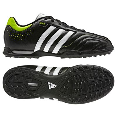 11Questra TRX TF Shoes