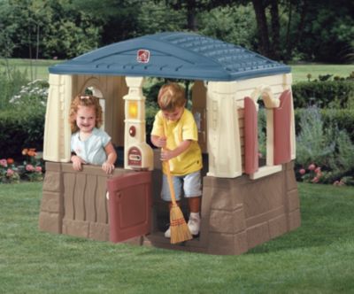 Step 2 Neat and Tidy Playhouse