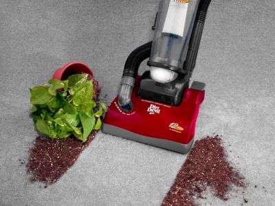 Dirt Devil Breeze Bagless Upright Vacuum