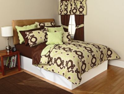 SAVE 45% Logan Printed Quilt Set