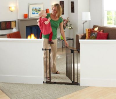 Deluxe Easy Close Gate in Bronze