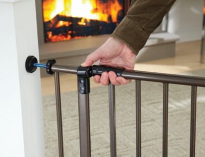 Deluxe Easy Close Gate in Bronze