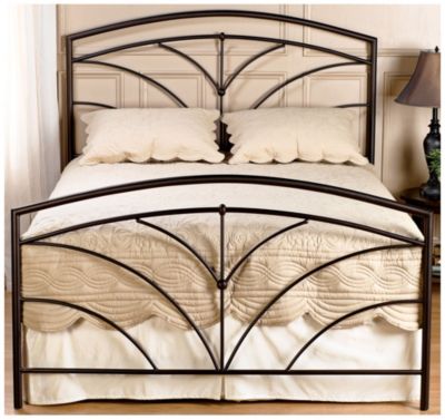 Save 35% Queen Thompson Bed Set