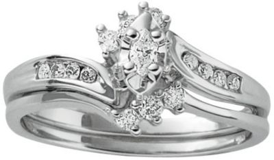 10K White Gold 1/4 CT. T.W. Diamond Bridal Set