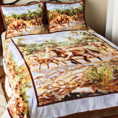 Hautman Plush Horses at Crossing Coverlet Set