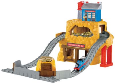 Fisher Price Thomas Rumbling Gold Mine Run