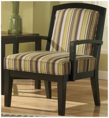 Signature Design Metro Living Room Group