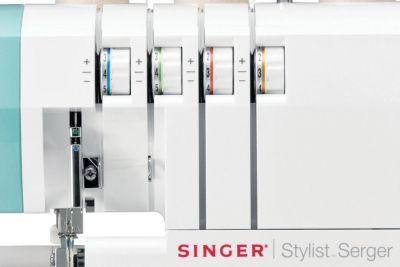 Singer Serger w/Differential Feed