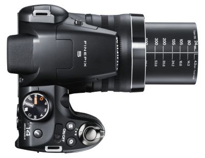 Fujifilm FinePix 14MP/24X Digital Camera Package
