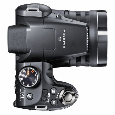 Fujifilm FinePix 14MP/24X Digital Camera Package