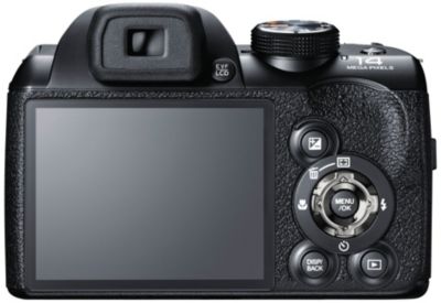 Fujifilm FinePix 14MP/30X Zoom Camera Package