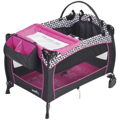 Evenflo Marianna Portable BabySuite 300