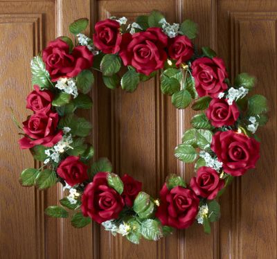 Lighted Rose Wreath