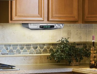 Coby AM/FM/CD Under-Cabinet Clock Radio