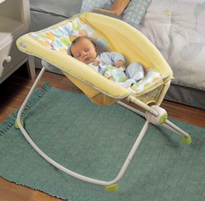 Fisher-Price Newborn Rock & Play Sleeper - Yellow