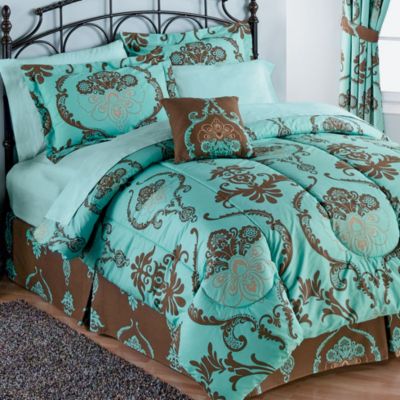 Chamberlain Bed Set