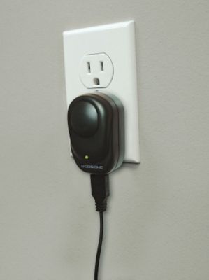 Scosche iPod/iPhone/MP3 USB Home & Car Charger Set