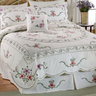 Cheshire Quilt Set