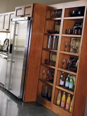 Saxony Maple Whiskey Black Glaze Kitchen Cabinets