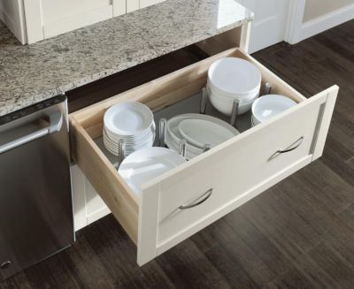 Pegged Dish Organizer