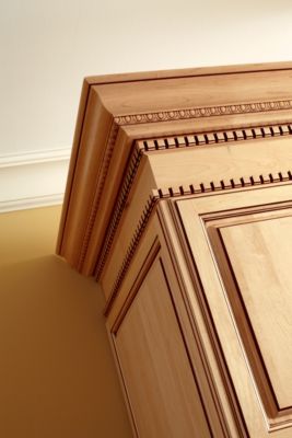 Crown Moulding, Stacked (in Maple Wafer Java Glaze)