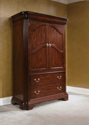 4145-44  : Chateau Calais Armoire