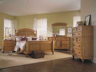Hampton Poster Bed