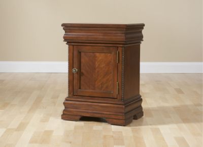 Nouvelle Kids Door Night Stand
