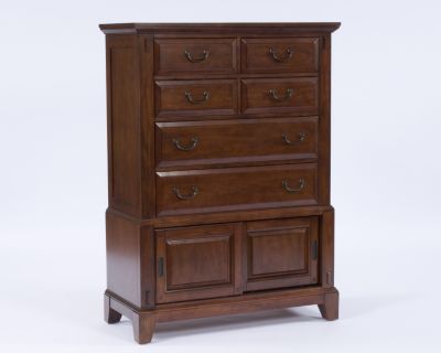 Vantana Chest