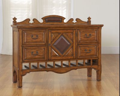5867-515  : Casa Grande Sideboard