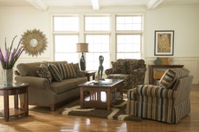 Living Room Furniture / Vantana Collection